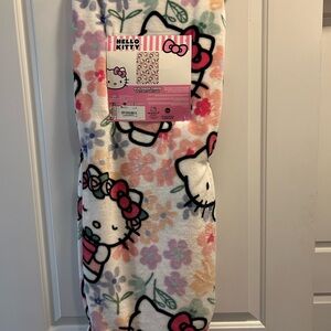 Hello Kitty Flower Blanket